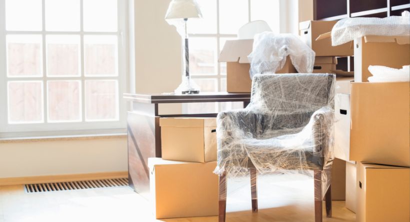 Moving on a Budget Tips on how to save money when moving-featured